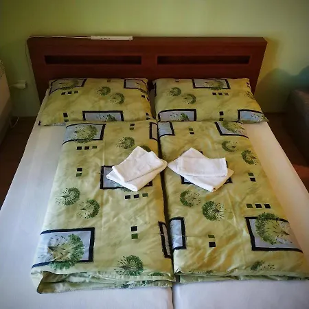 Apartman Katka - *